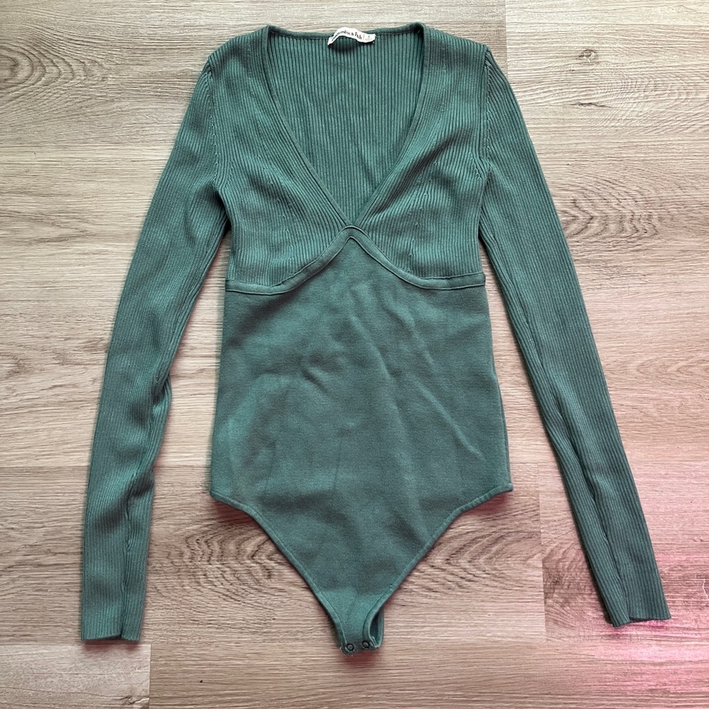 Abercrombie & Fitch Green Ribbed Long Sleeve Bodysuit